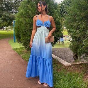 Sunfere Gradient Ombre Cutout Maxi Dress in Size Medium